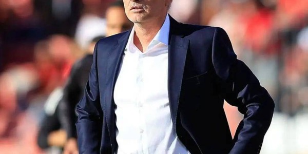 穆里尼奥领军本菲卡3-0胜出，稳步晋级葡联杯四强，三冠王伟业或成现实