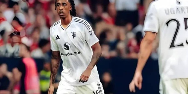 从维拉公园看红魔沉浮：一场2-1，揭开曼联复兴路上的三道伤疤！