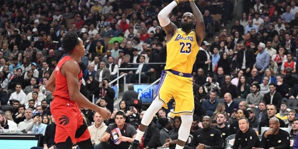 决胜球极限三选一詹姆斯传了 自废纪录成就生涯新经典